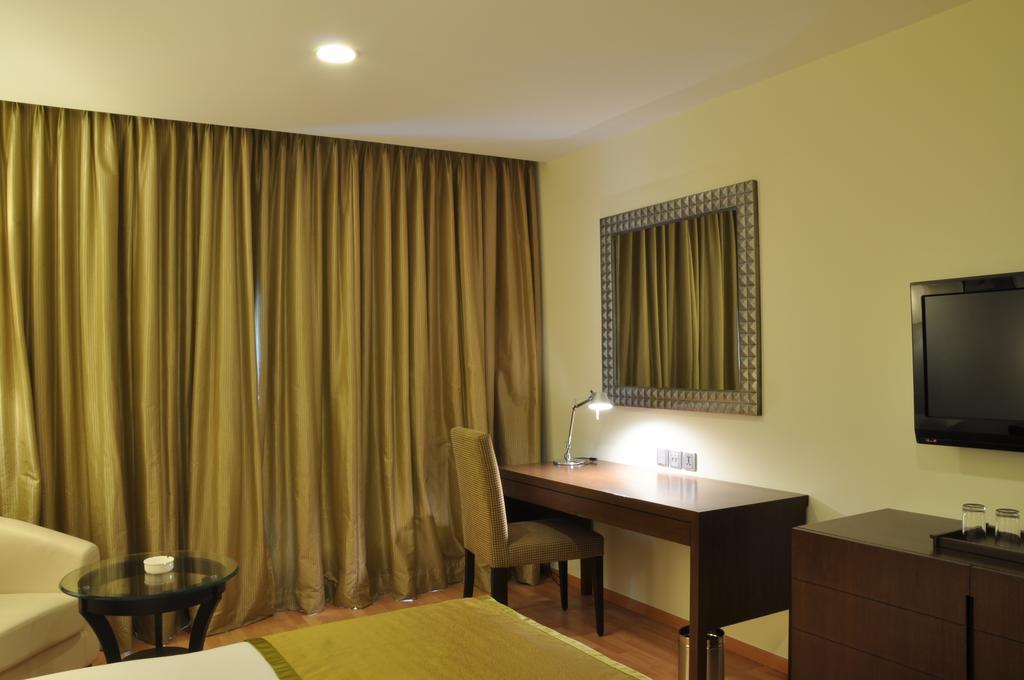 Adarsh Hamilton Hotel Bengaluru Kültér fotó